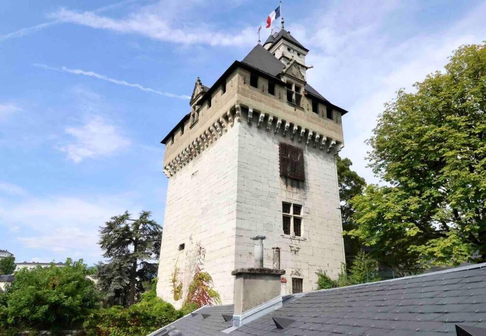 Les Hauts Du Chateau Chambéry Exteriör bild