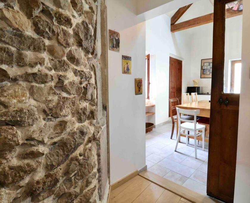 Les Hauts Du Chateau Chambéry Exteriör bild
